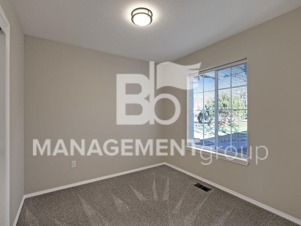 Portland House: 16860 NW Argyle Way
