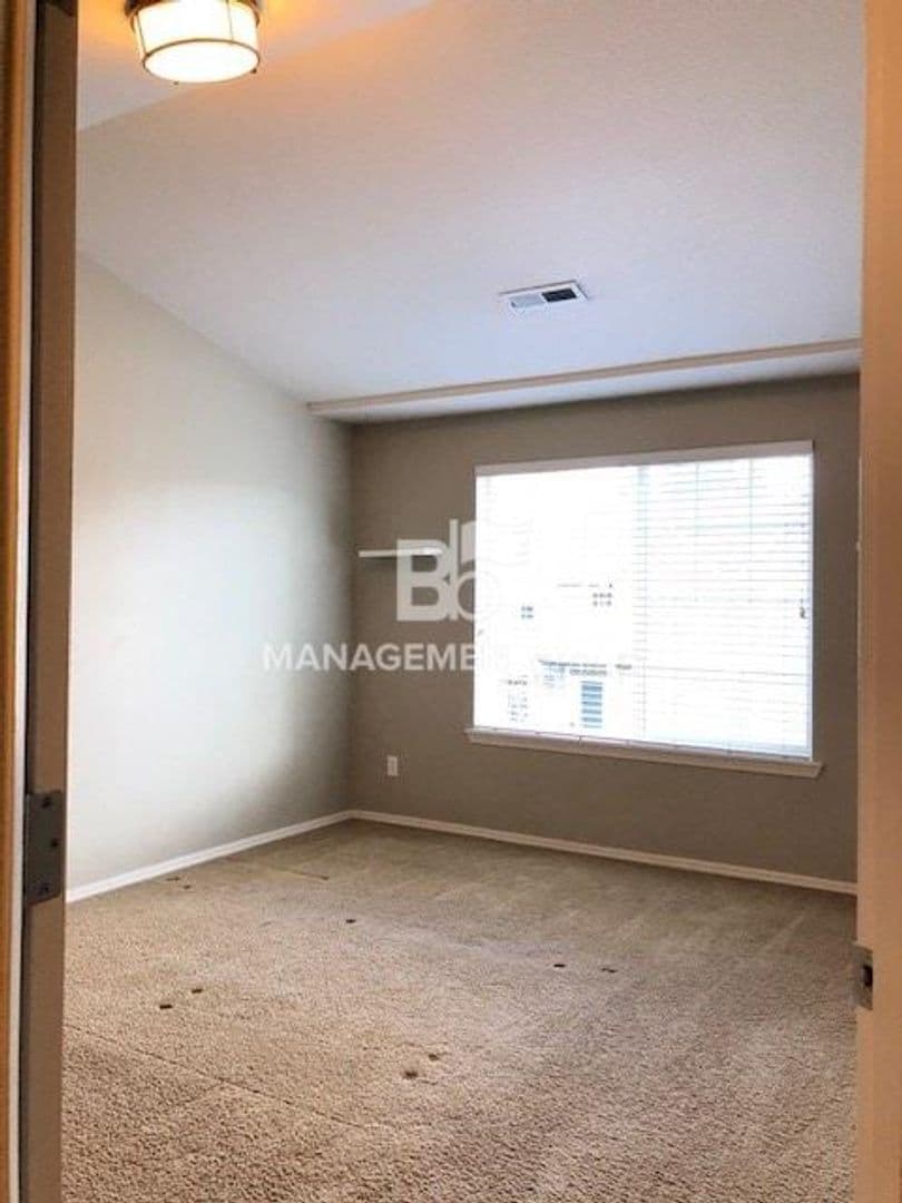 Beaverton House: 17222 NW Widgi Creek Court