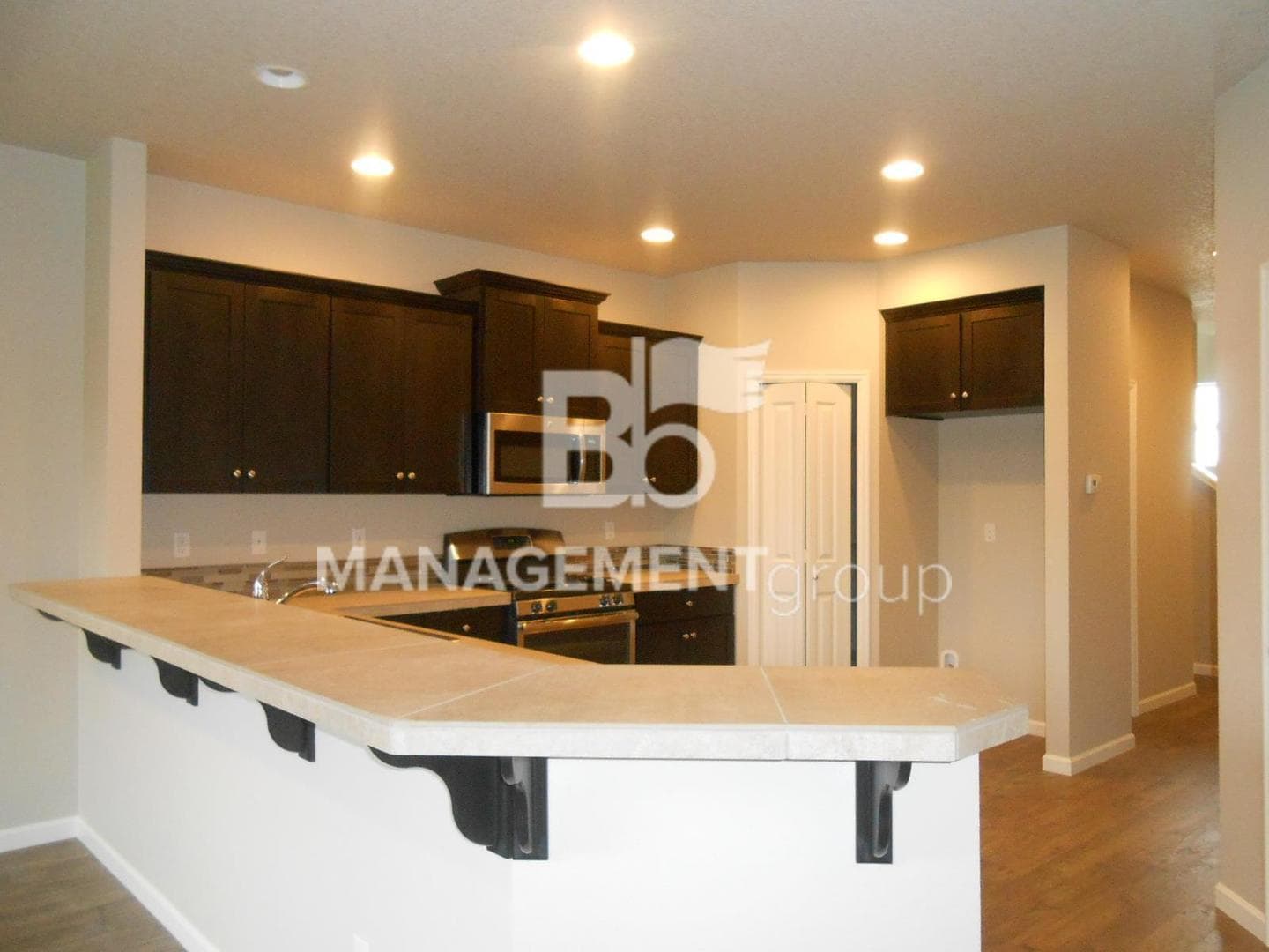 Portland House: 7084 NW Abigail Terrace