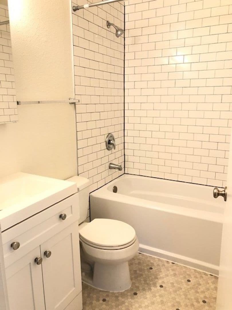 Portland House: 5518 N Haight Avenue