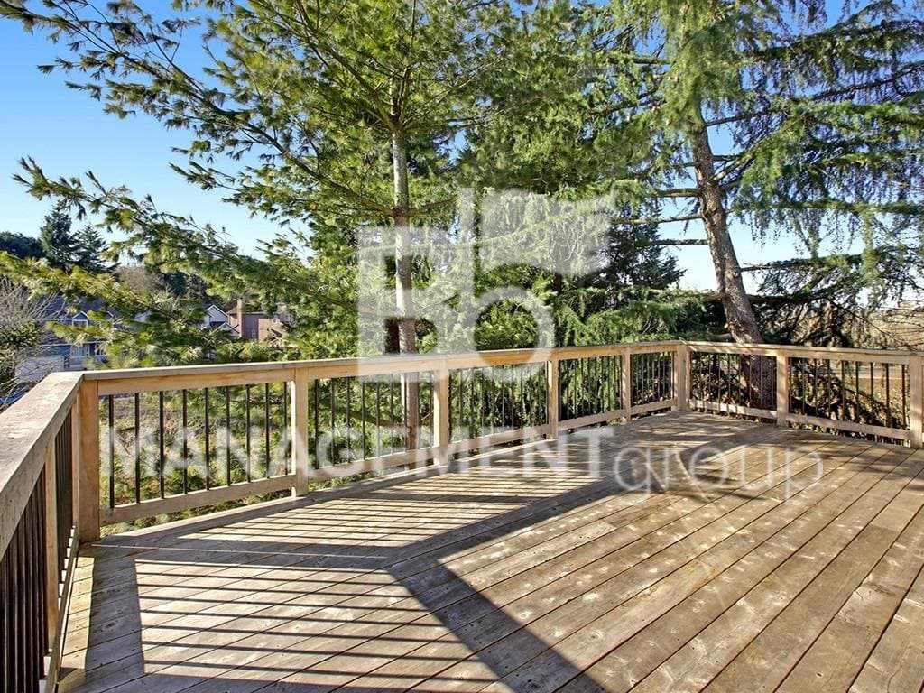 Portland House: 16860 NW Argyle Way