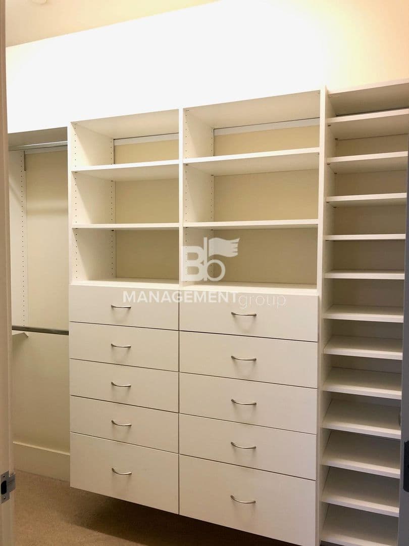 Portland Condo: 1001 NW Lovejoy Unit#408
