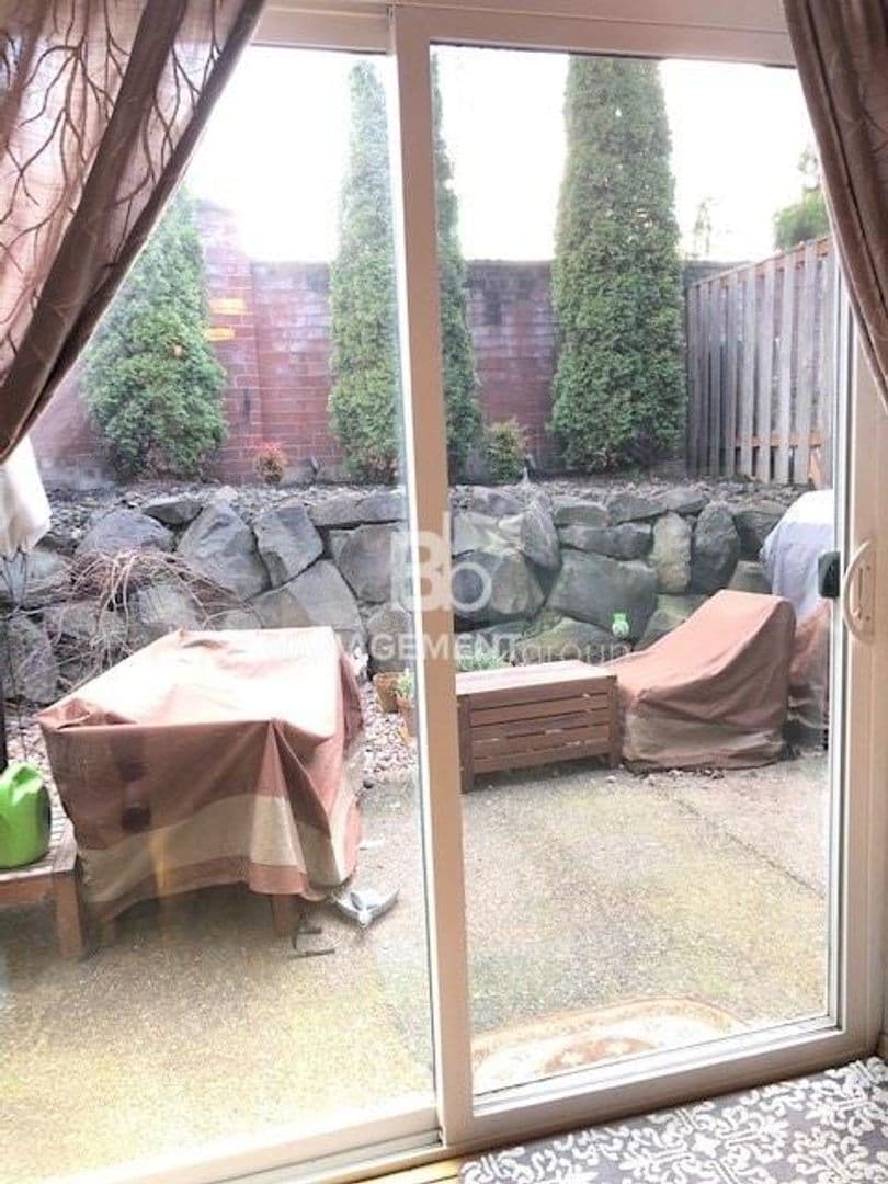 Beaverton House: 17222 NW Widgi Creek Court