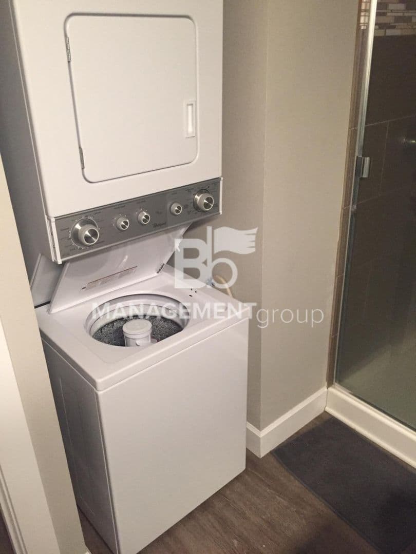 Portland House: 3605 NE 14th Ave. Unit B