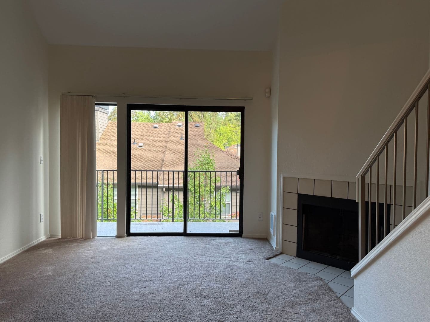 Lake Oswego Condo: 4000 Carman Drive Bld. B Unit 31
