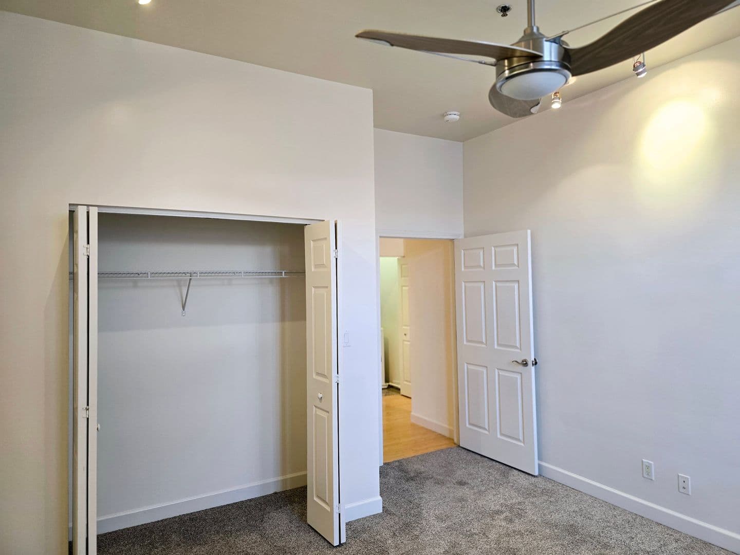 St. Louis Apartment: 4500 Olive