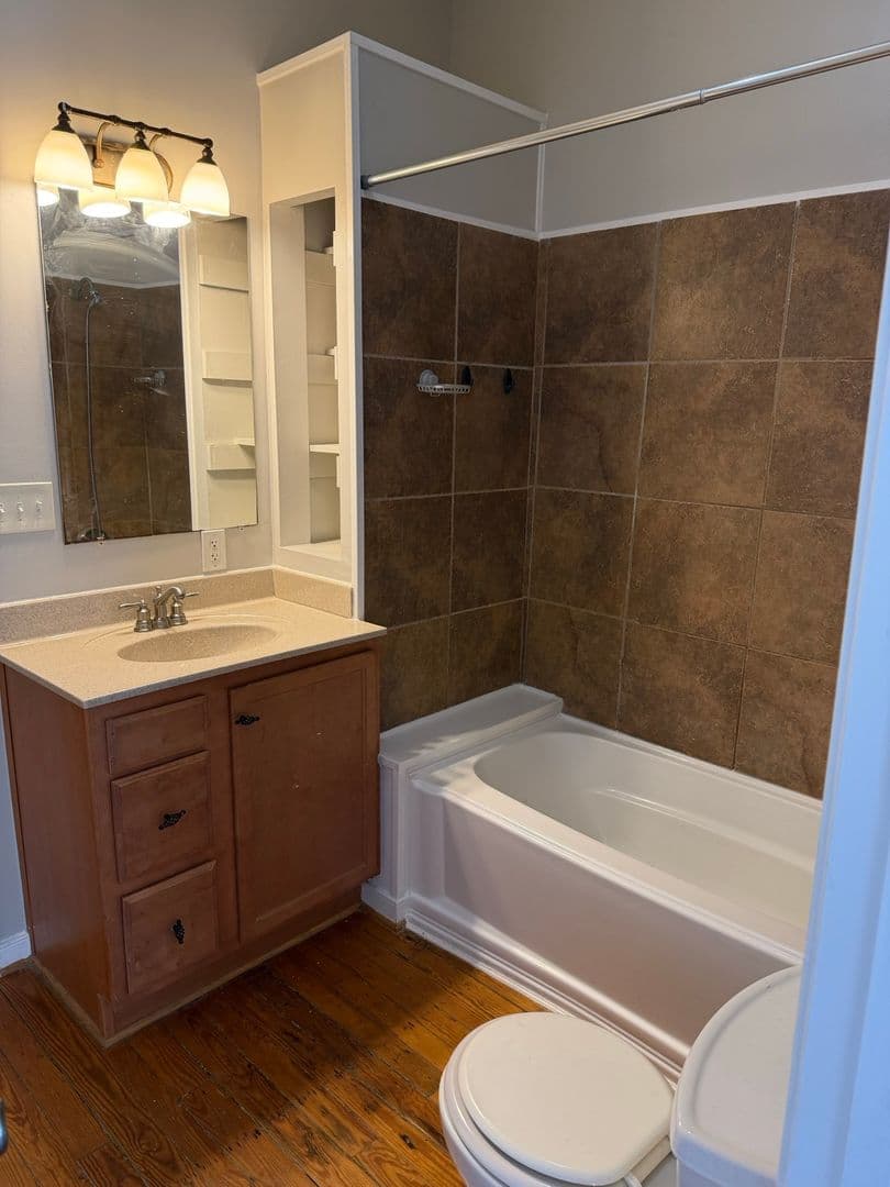 Richmond Apartment: 2308 M Street