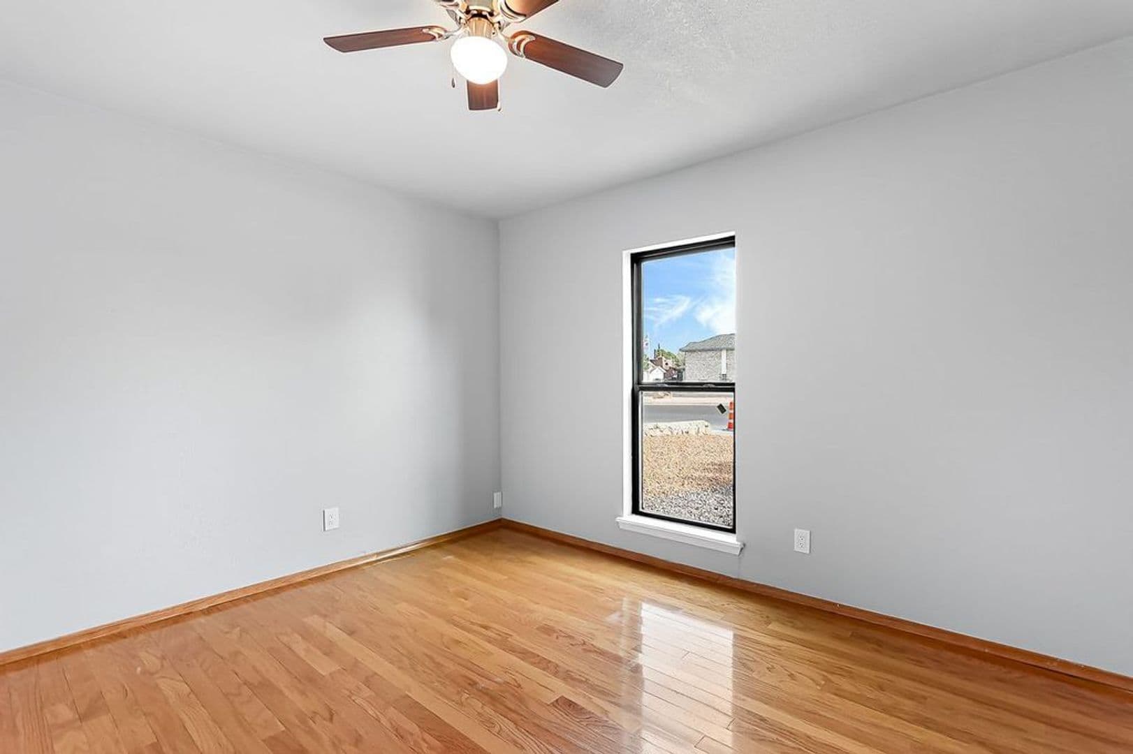 Horizon City House: 17001  Darrington Rd.