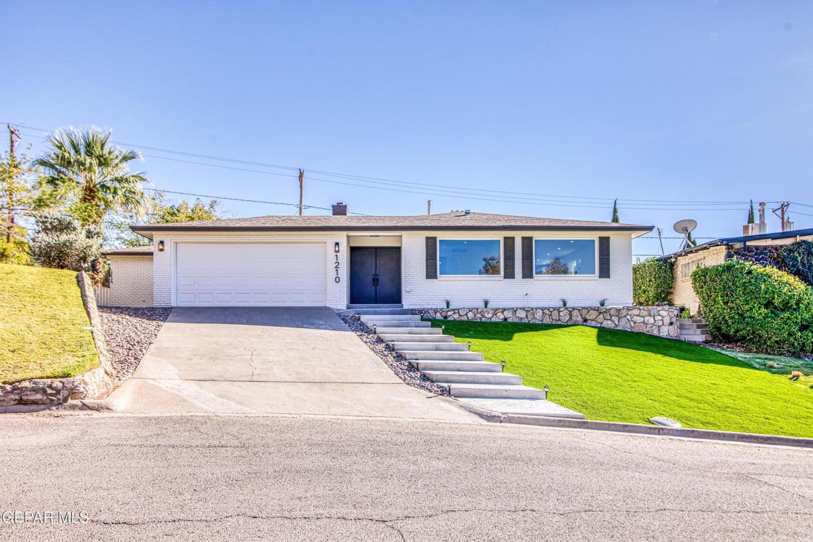 El Paso House: 1210 La Cruz Dr