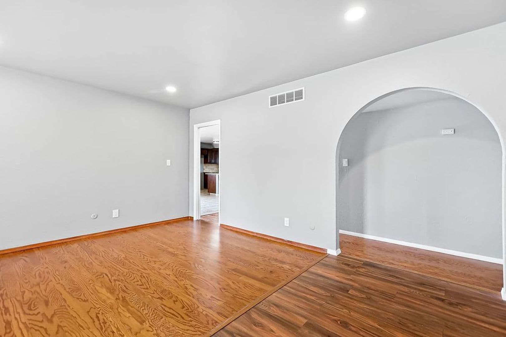 Horizon City House: 17001  Darrington Rd.