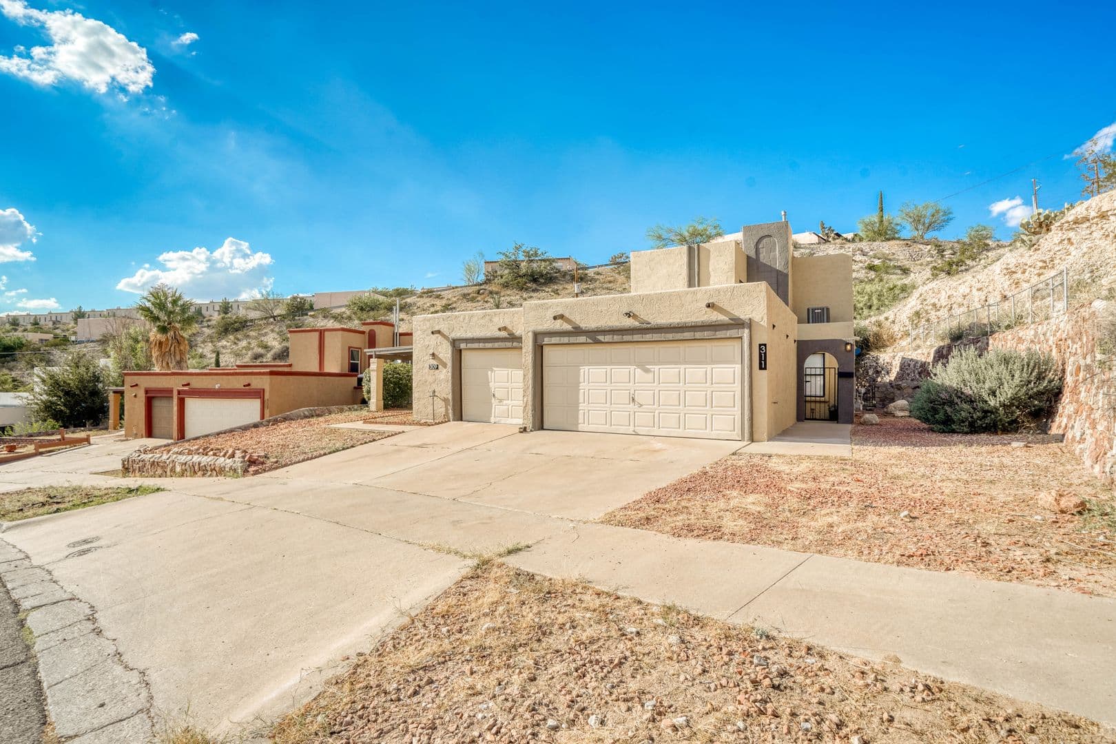 El Paso Townhome: 311 Zenith Dr.