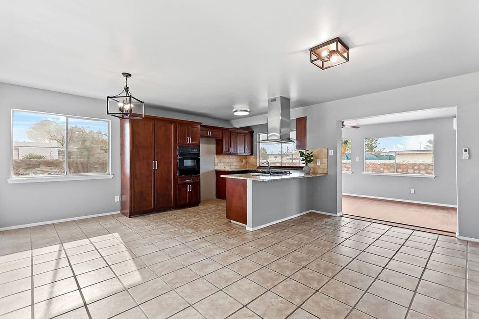 Horizon City House: 17001  Darrington Rd.