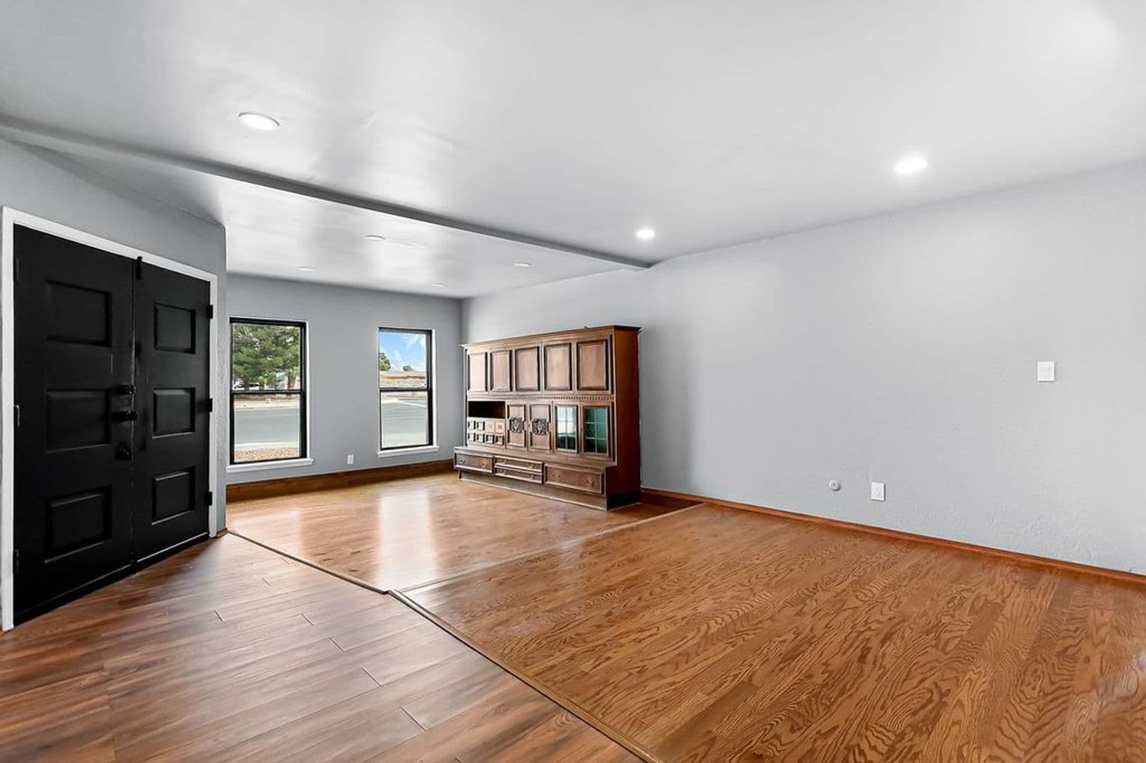 Horizon City House: 17001  Darrington Rd.
