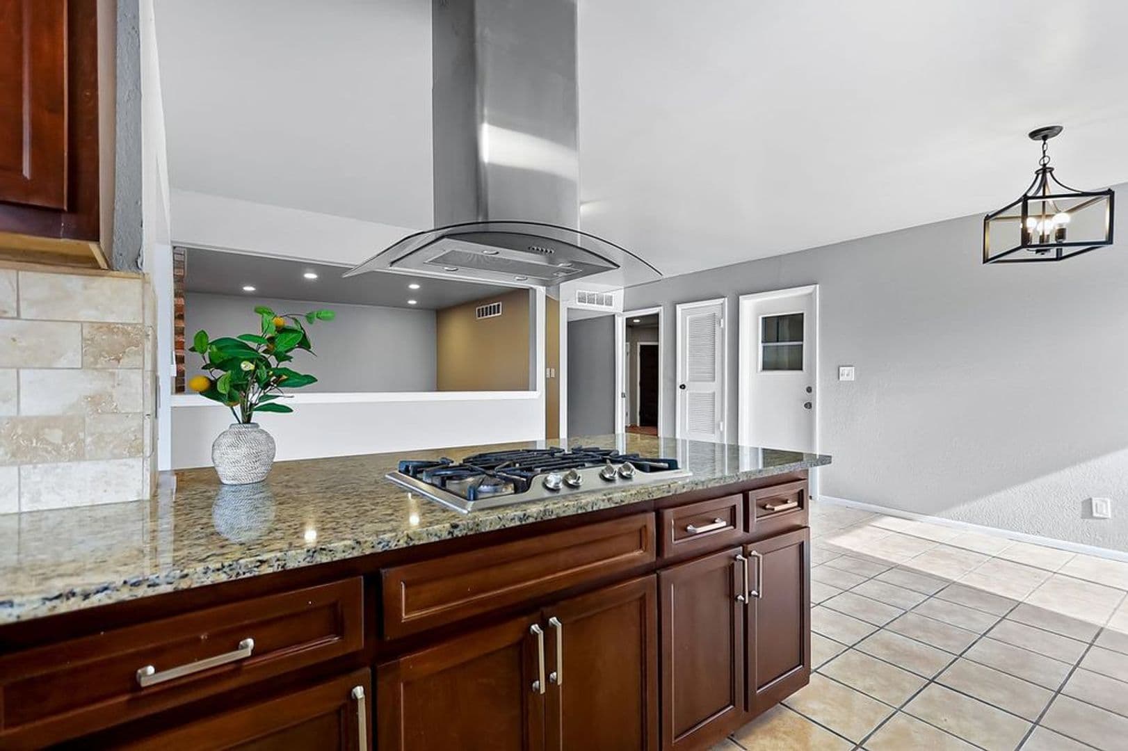 Horizon City House: 17001  Darrington Rd.