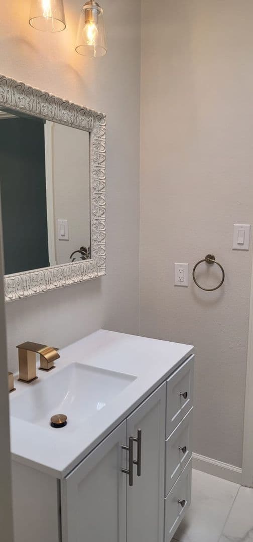 San Antonio House: 1002 Morningside Dr. Unit # 6