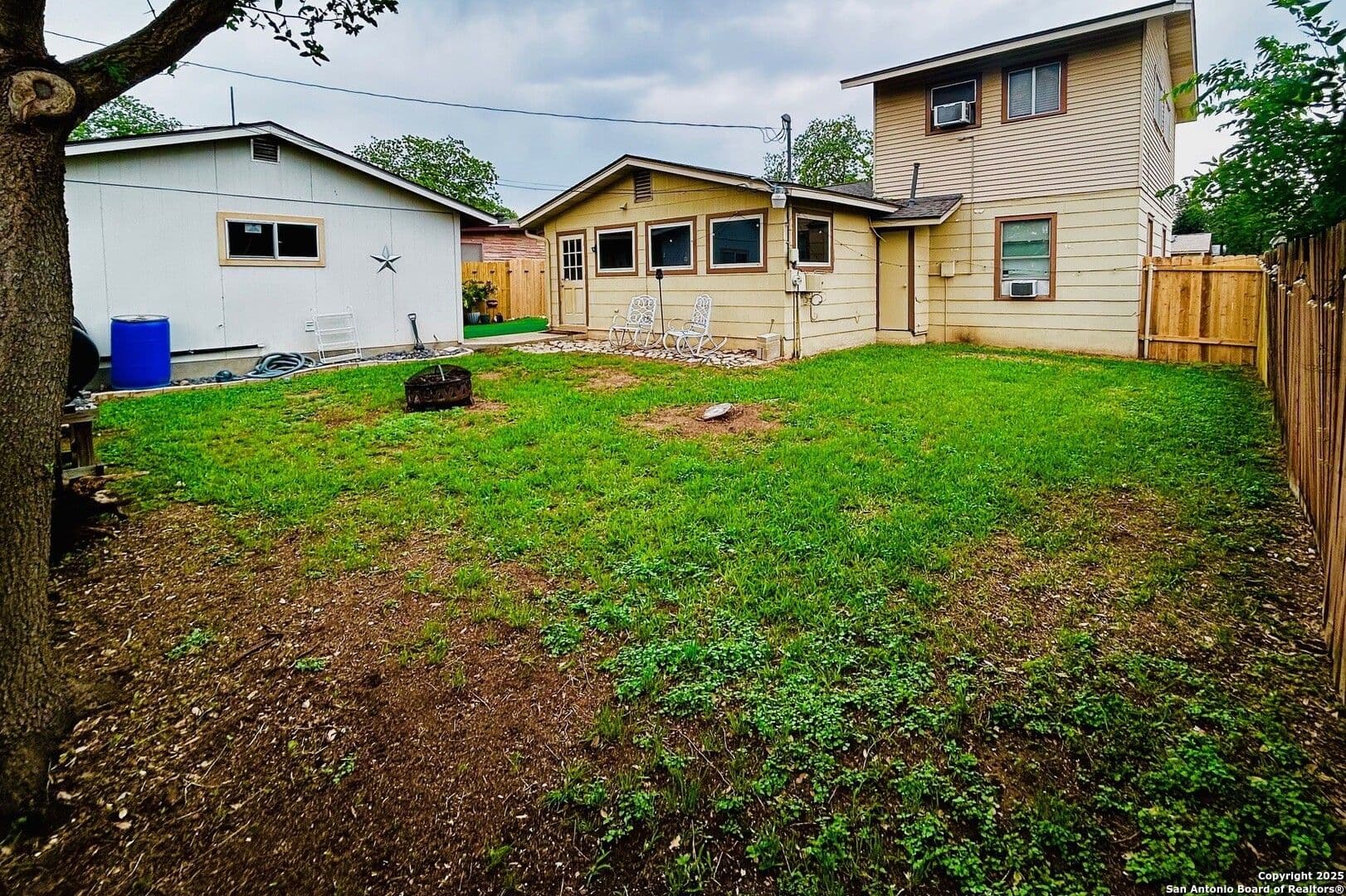 San Antonio Apartment: 122 Hartford Ave.