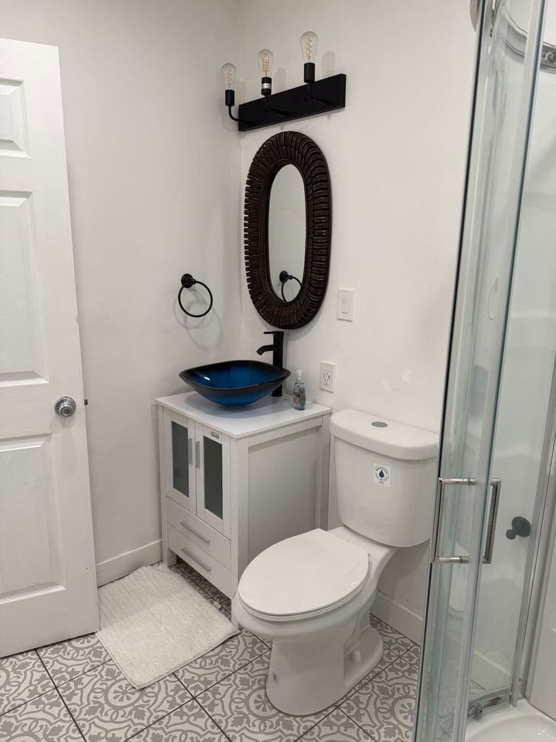 El Paso Apartment: 709 North Saint Vrain St.