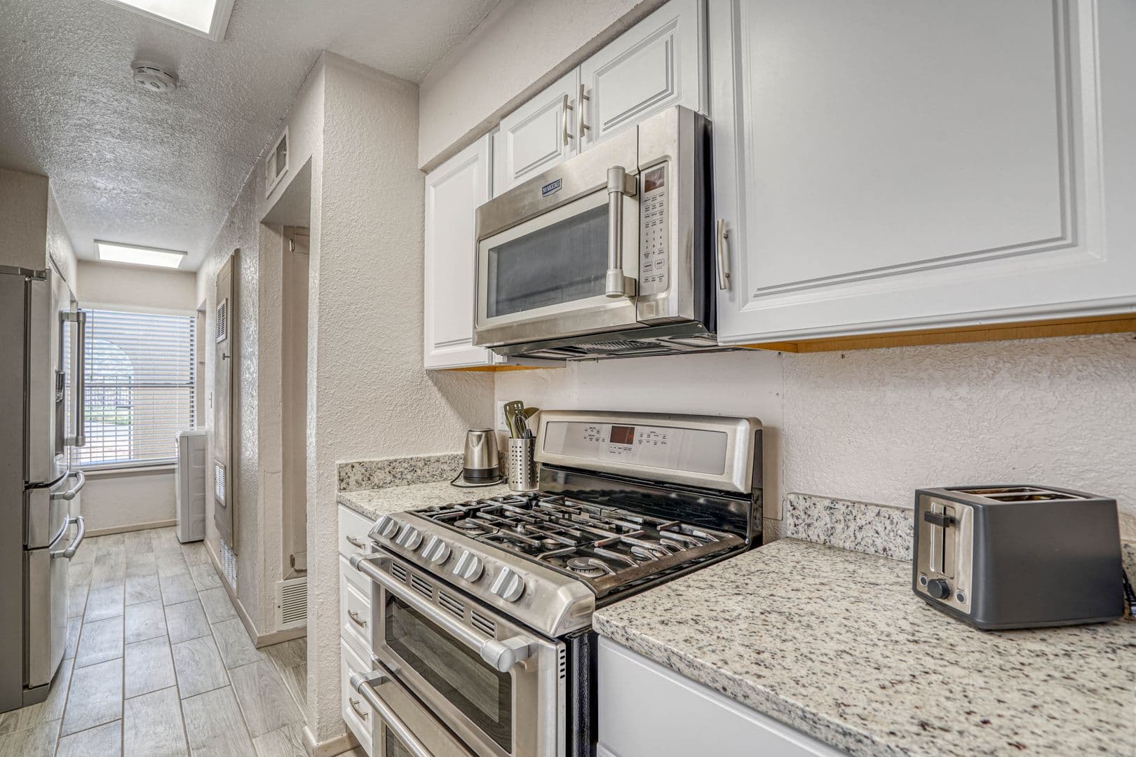 El Paso Townhome: 311 Zenith Dr.