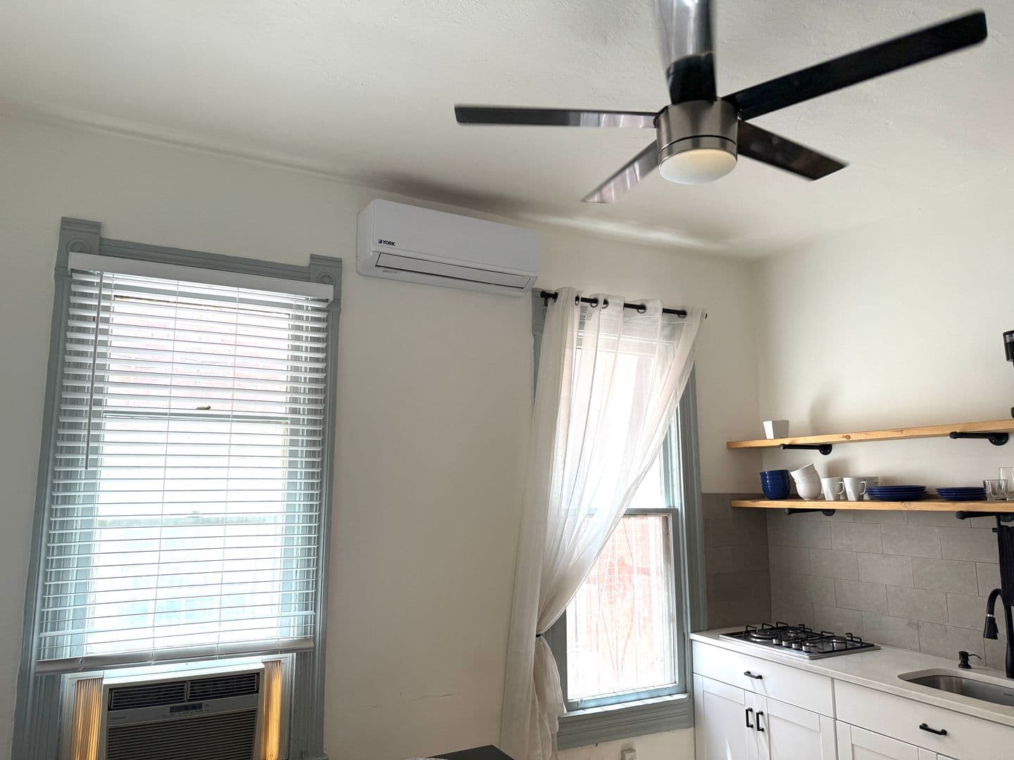 El Paso Apartment: 709 North Saint Vrain St.