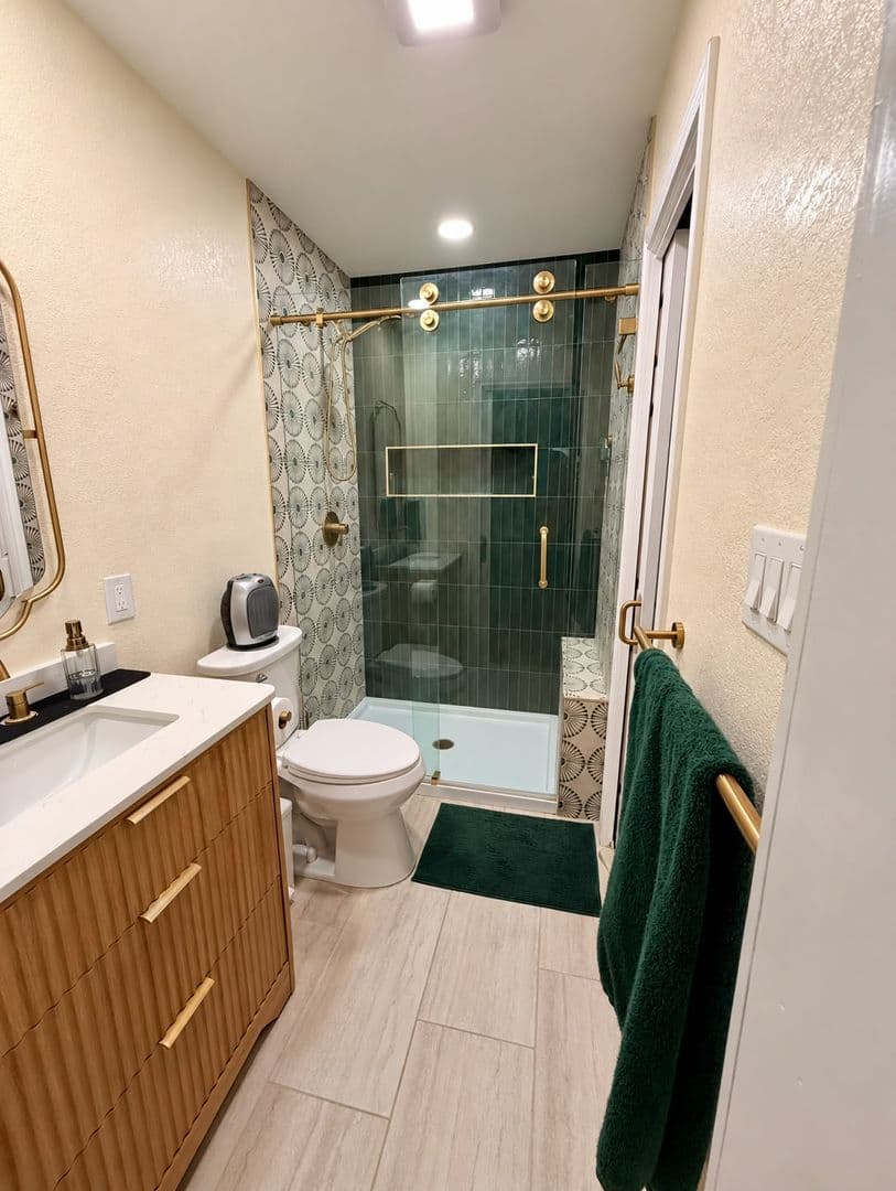 San Antonio Apartment: 122 Hartford Ave.