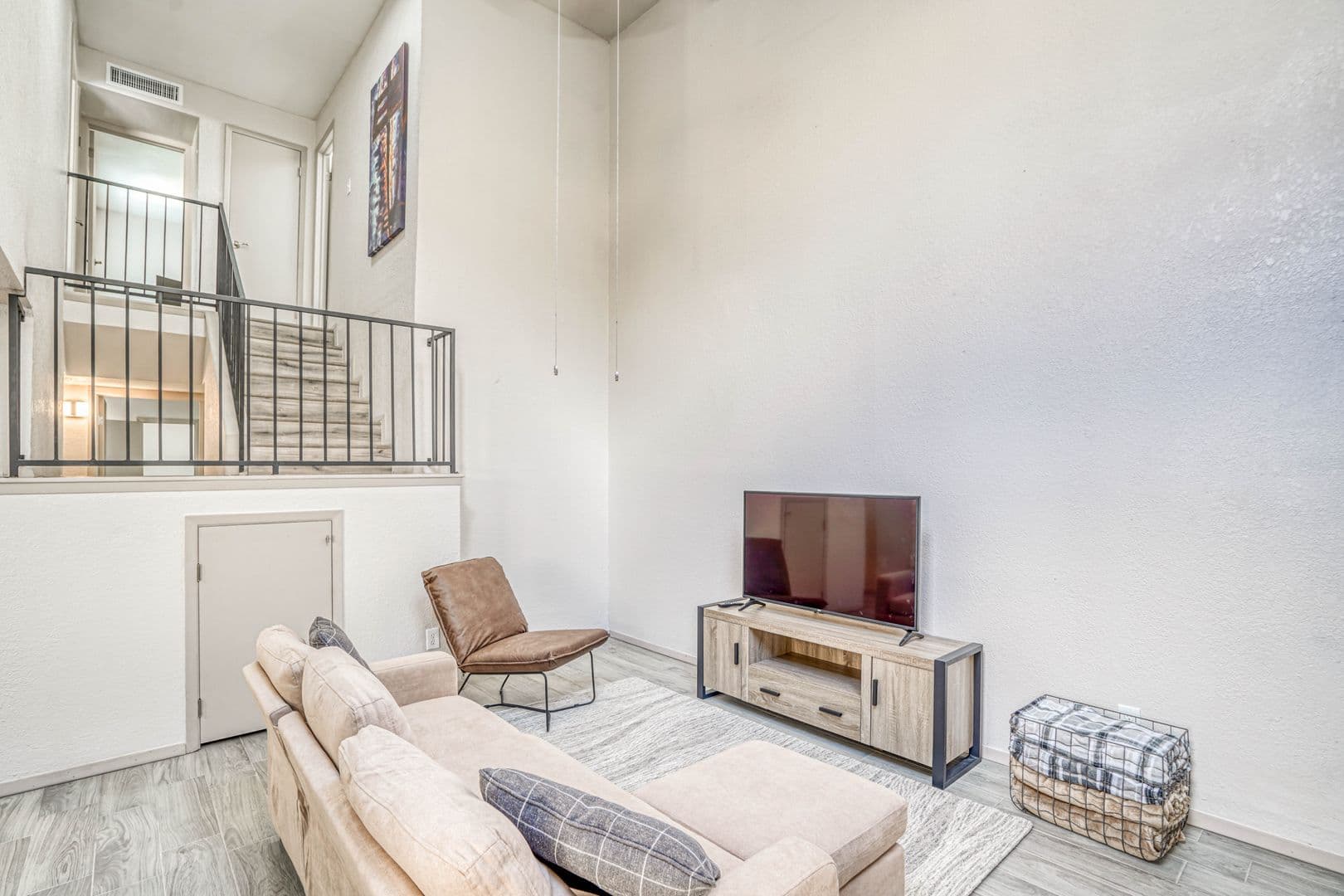 El Paso Townhome: 311 Zenith Dr.