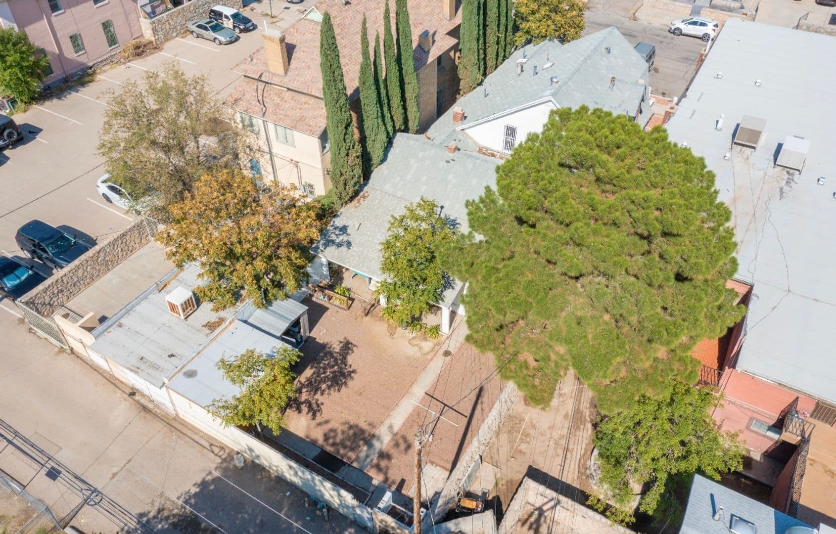 El Paso Apartment: 709 North Saint Vrain St.