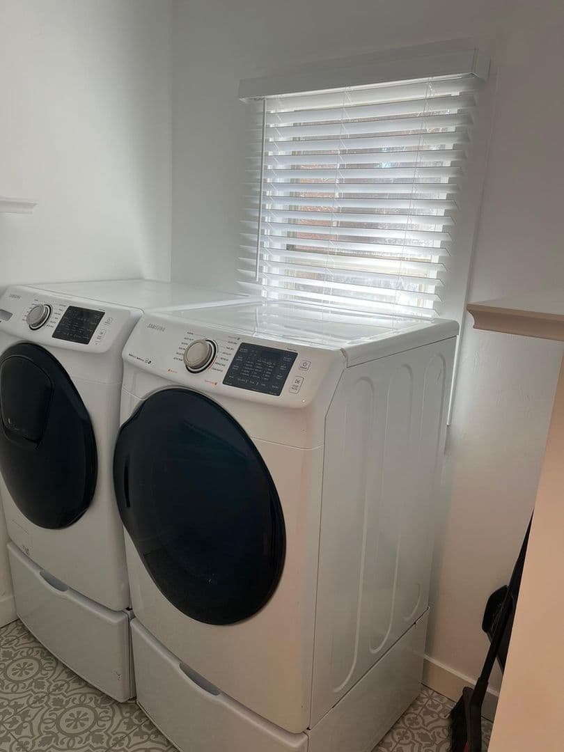 El Paso Apartment: 709 North Saint Vrain St.