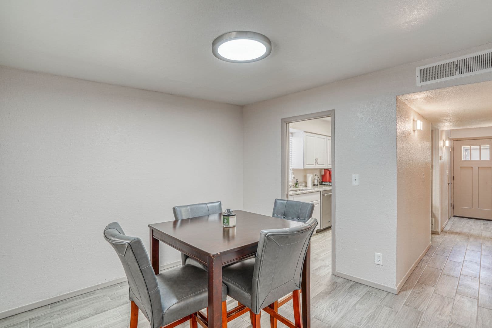 El Paso Townhome: 311 Zenith Dr.