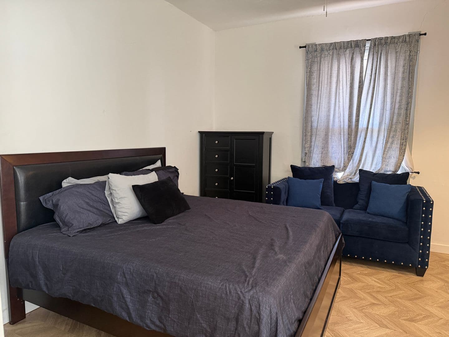 El Paso Apartment: 709 North Saint Vrain St.