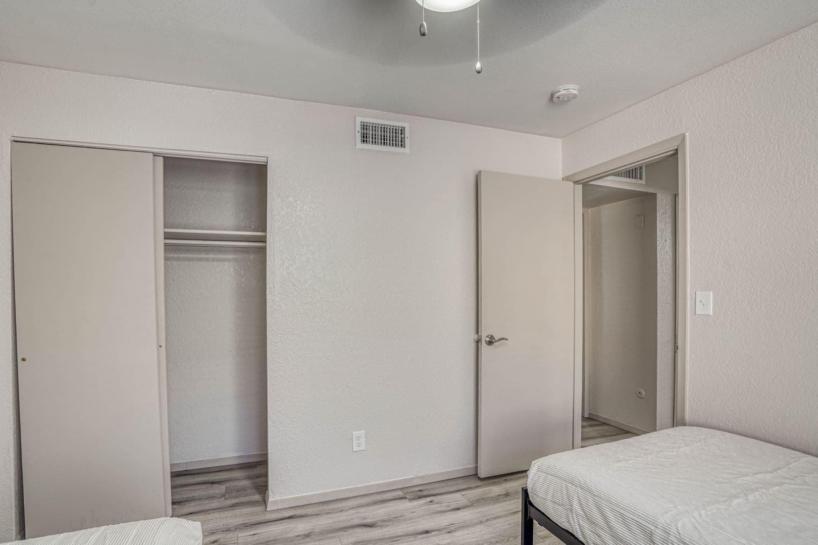 El Paso Townhome: 311 Zenith Dr.
