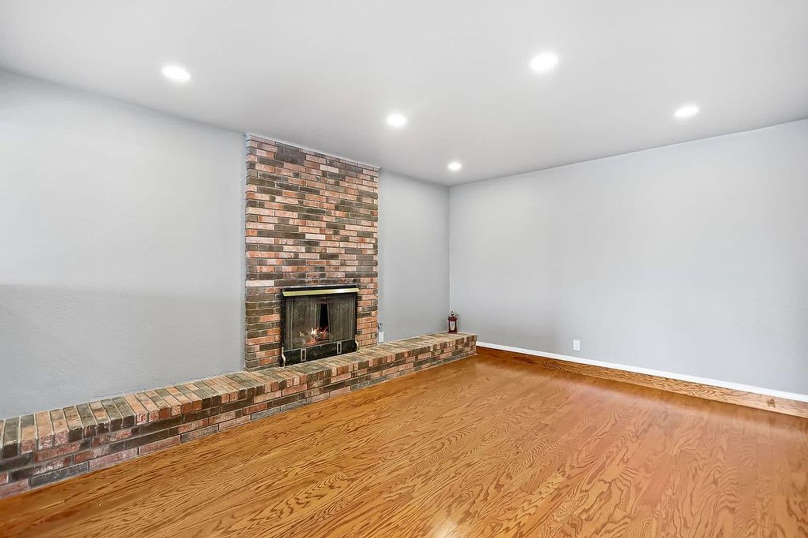 Horizon City House: 17001  Darrington Rd.