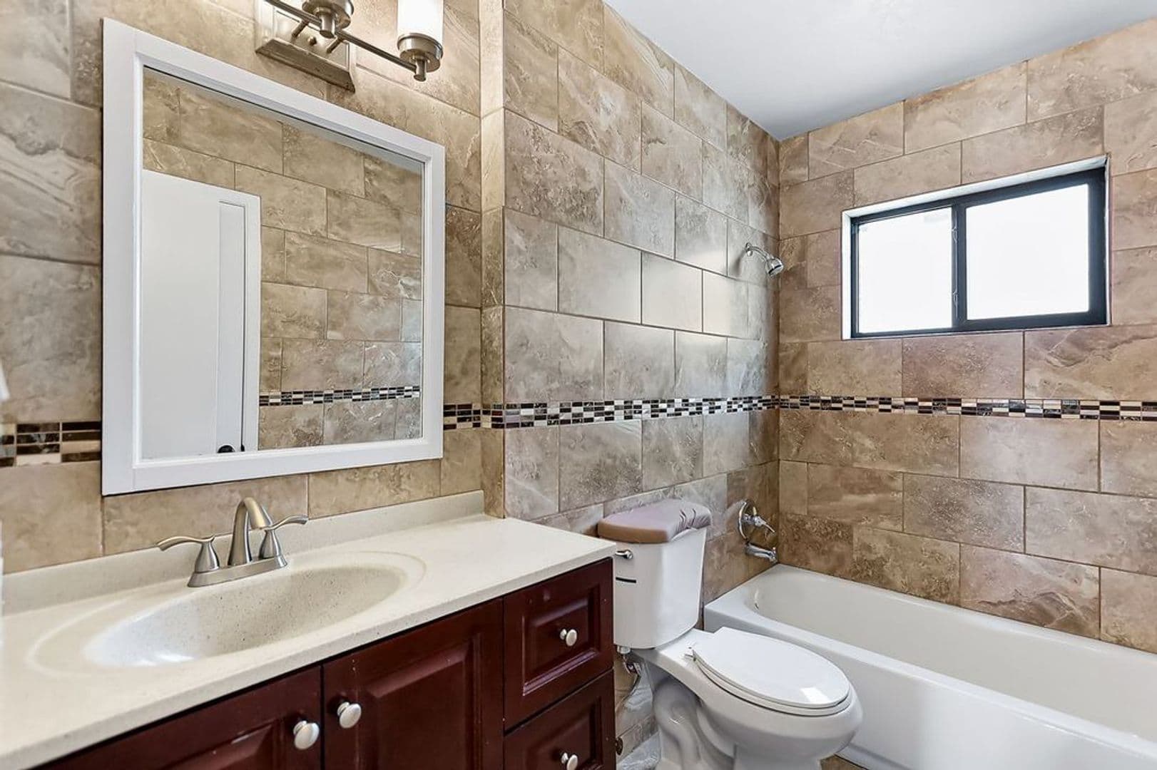 Horizon City House: 17001  Darrington Rd.