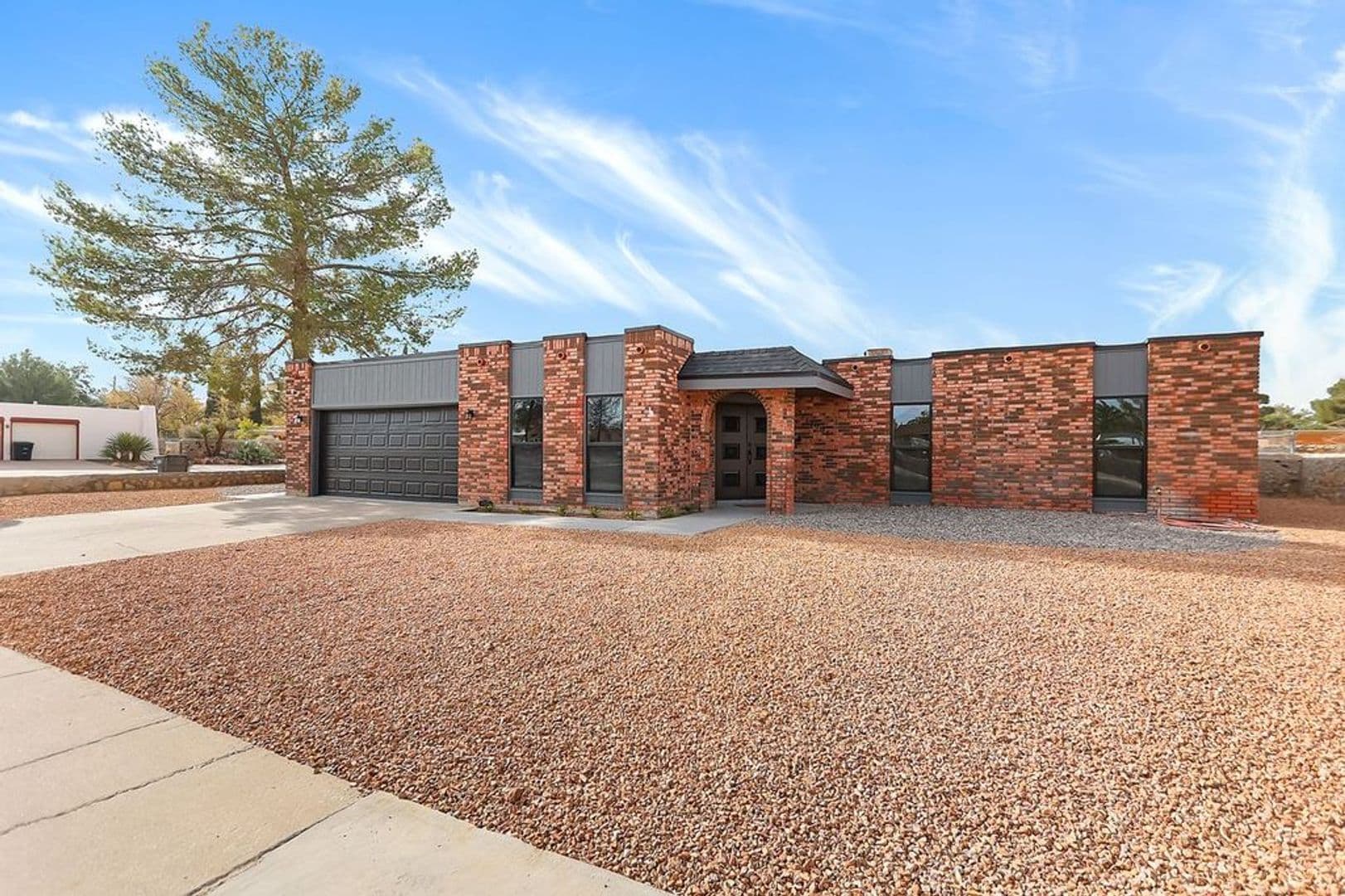 Horizon City House: 17001  Darrington Rd.