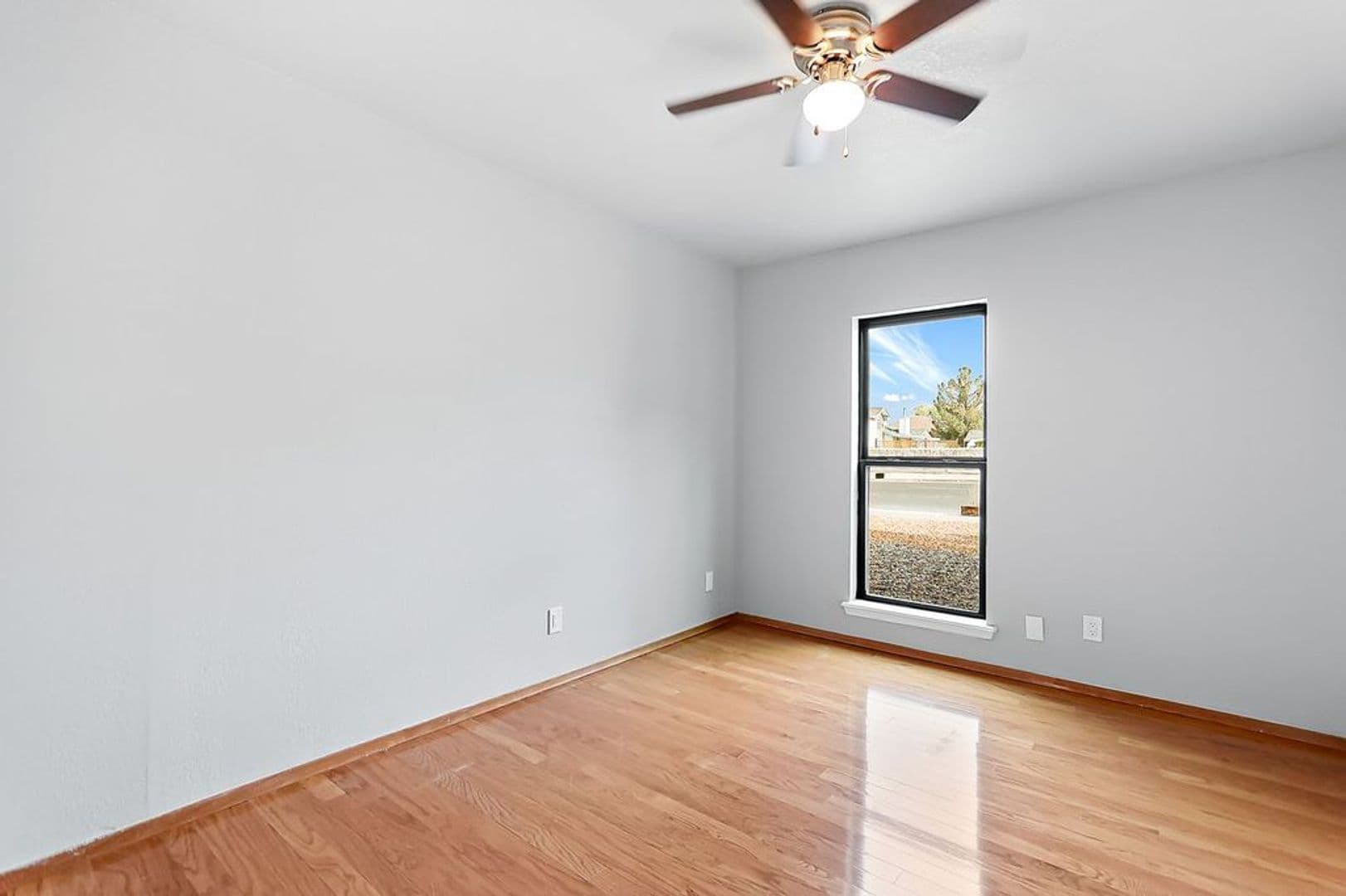 Horizon City House: 17001  Darrington Rd.