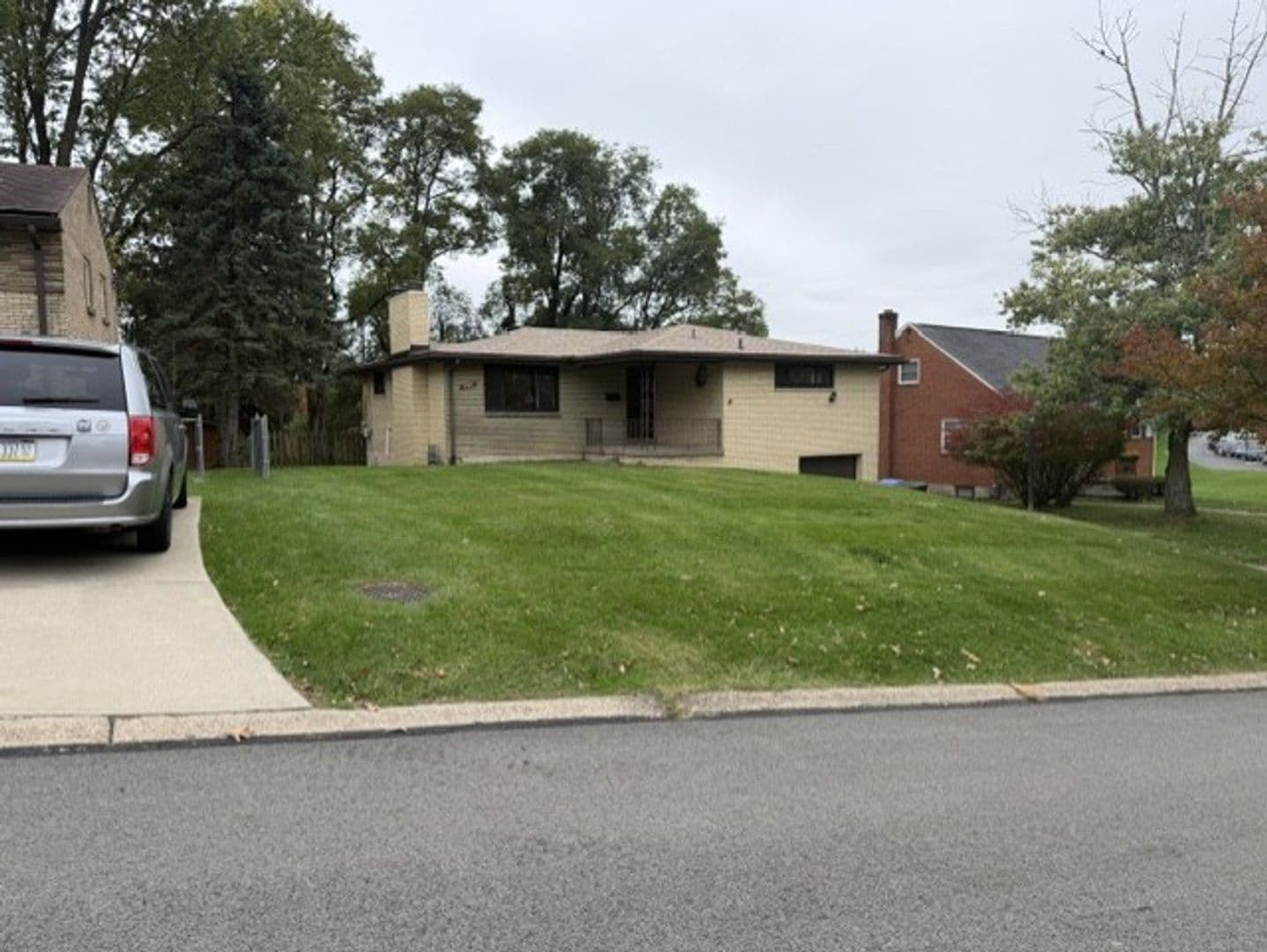 Pittsburgh House: 4983 Willow Drive