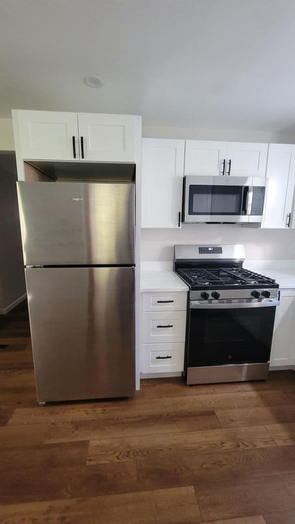 West Mifflin House: 4648 Bowes Avenue