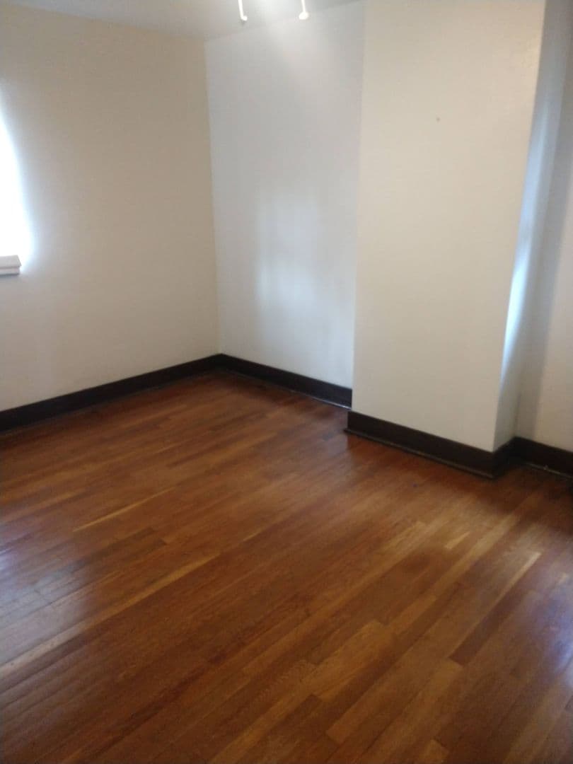 Pittsburgh House: 239 40th Street
