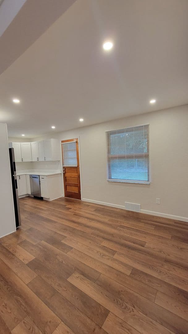 West Mifflin House: 4648 Bowes Avenue