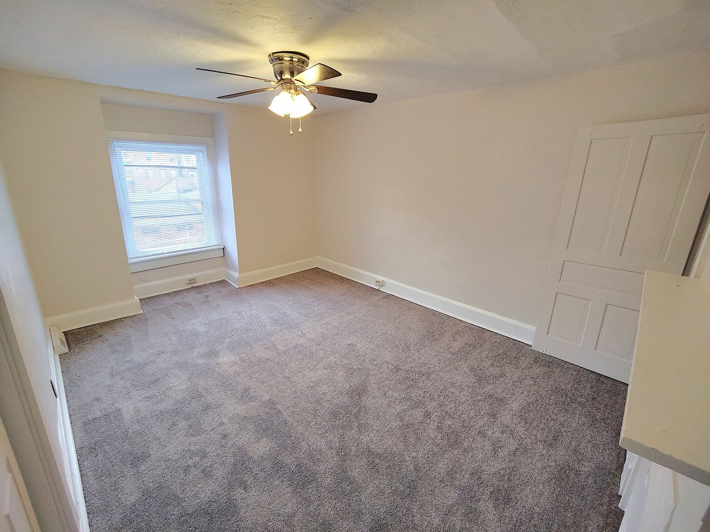 Pittsburgh Apartment: 2423 Wrights Way
