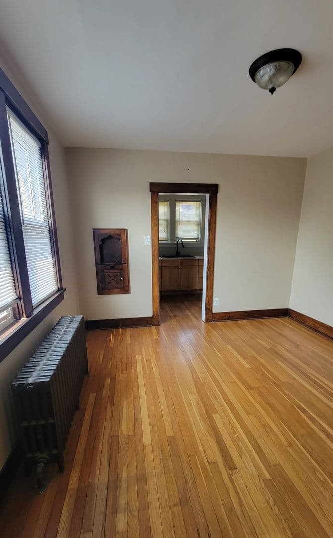 Pittsburgh Apartment: 226 Sunnyland Avenue