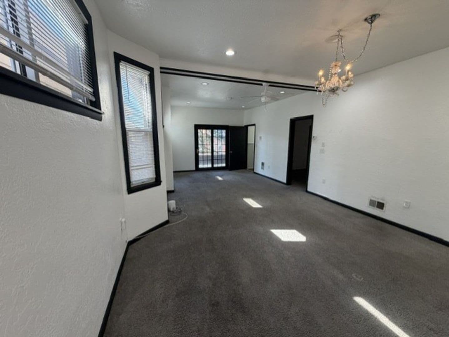 Pittsburgh Apartment: 1525 Beechview Avenue