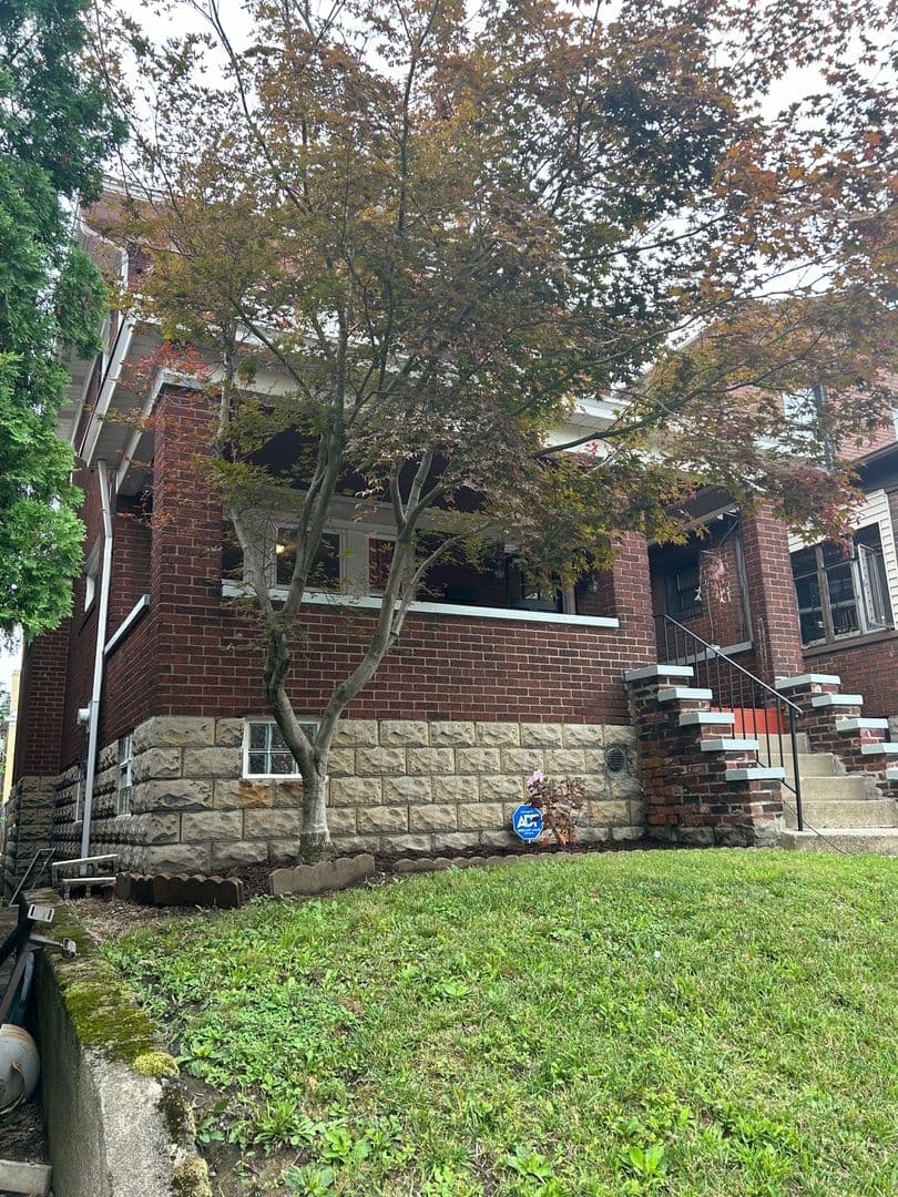 Pittsburgh House: 3255 Ashlyn Street