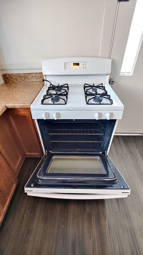 Pittsburgh Apartment: 3002 Churchview Avenue