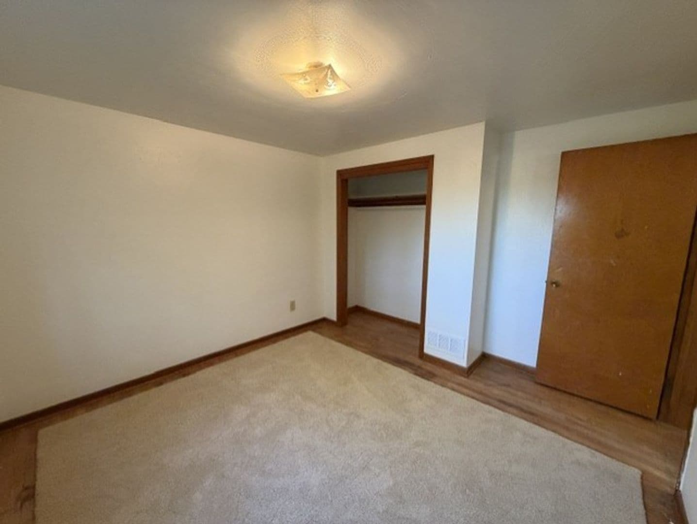 Pittsburgh Apartment: 50 Sceneridge Avenue