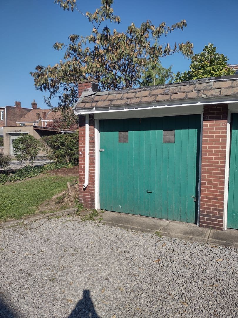 Pittsburgh House: 239 40th Street
