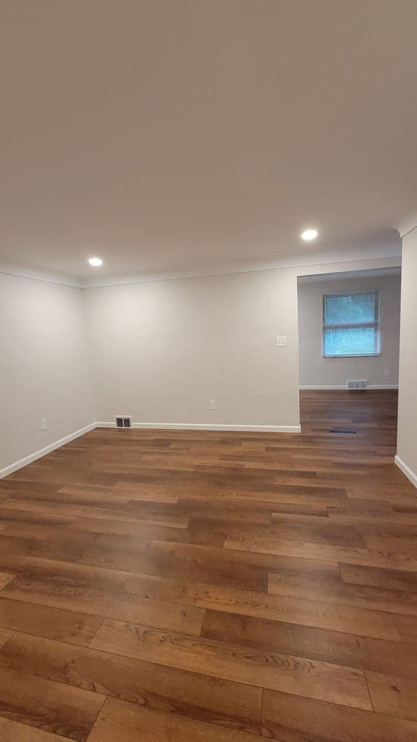 West Mifflin House: 4648 Bowes Avenue