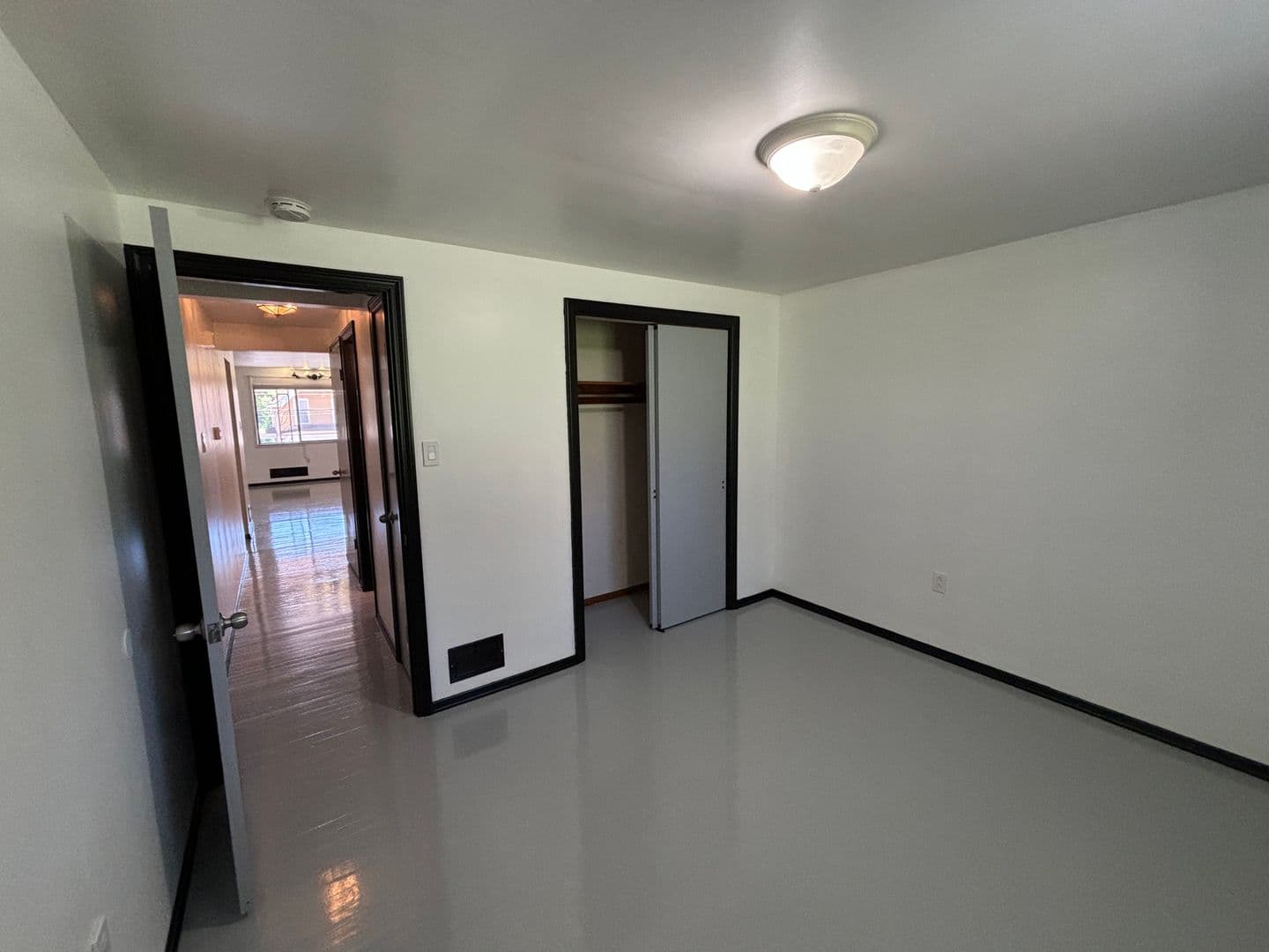 Pittsburgh Apartment: 114 Van Wyck Avenue