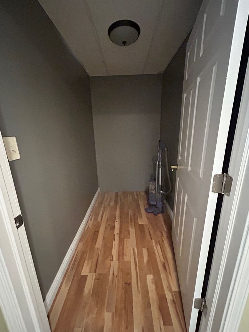 Pittsburgh House: 1338 Streets Run Road #1