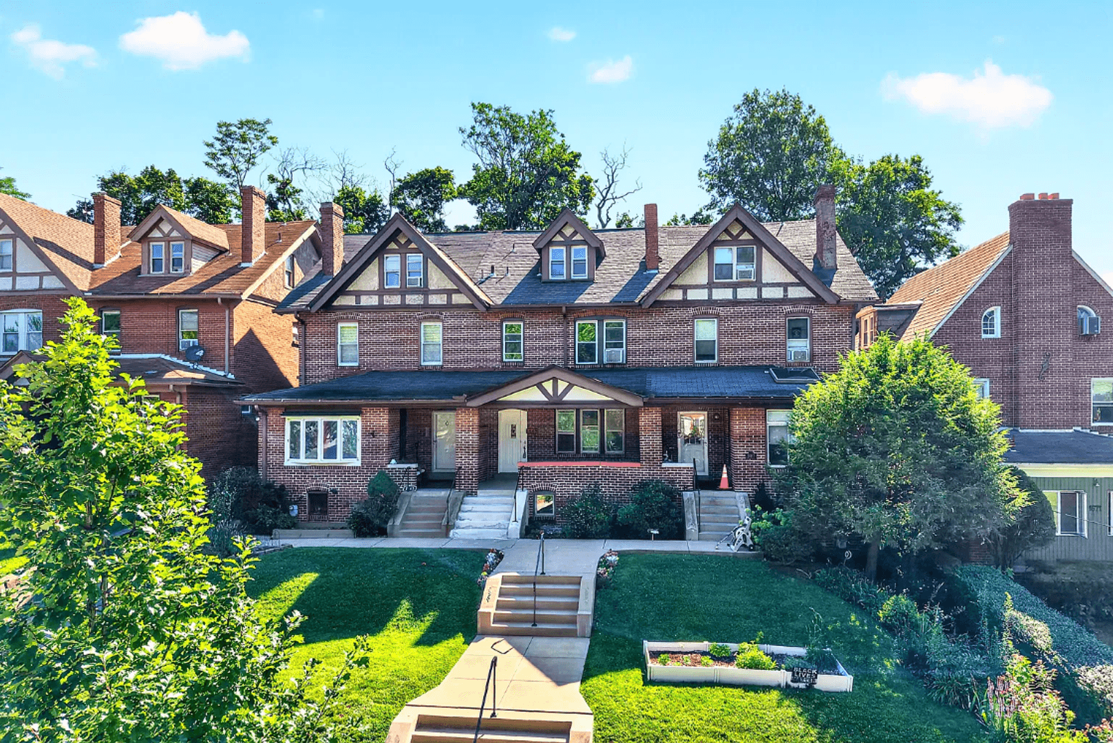 Pittsburgh Townhome: 1665 Beechwood Blvd