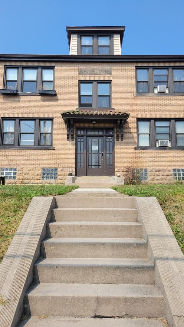 Pittsburgh Apartment: 226 Sunnyland Avenue